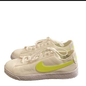 Nike Blazer Low Pop GS. Buy One Get One Half